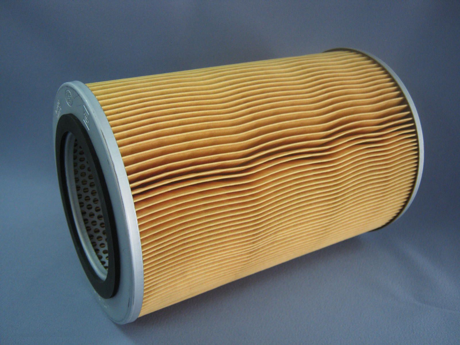 Фильтр-картридж бумажный для вакуумных насосов BUSCH с масляным уплотнением (артикул:0532 000 006), шт